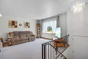 141 Monticello Dr, Dyer, IN 46311 - Photo 5