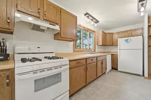 8540 Christopher Dr, Saint John, IN 46373 - Photo 17