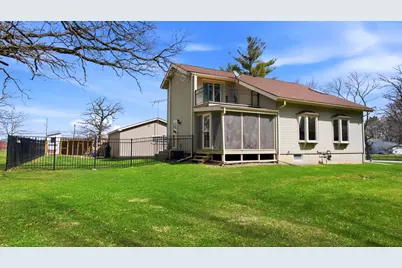 8540 Christopher Drive, Saint John, IN 46373 - Photo 3