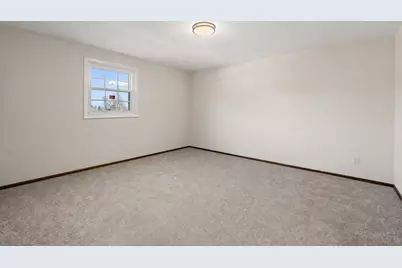 947 Iroquois Drive, Crown Point, IN 46307 - Photo 17