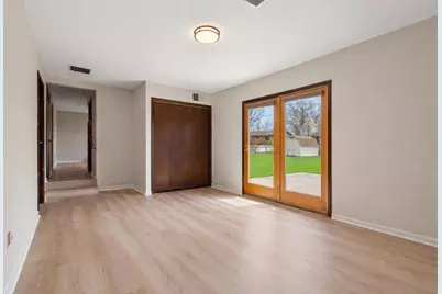 947 Iroquois Drive, Crown Point, IN 46307 - Photo 11