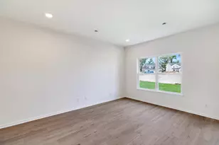 10373 Iowa St, Crown Point, IN 46307 - Photo 13