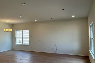10373 Iowa St, Crown Point, IN 46307 - Photo 9