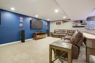 3352 Field Hawk Dr, Valparaiso, IN 46383 - Photo 15