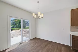 10243 Texas St, Crown Point, IN 46307 - Photo 5