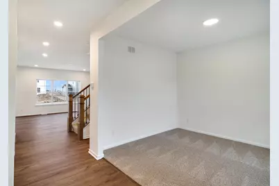 504 E 130th Place, Crown Point, IN 46307 - Photo 7