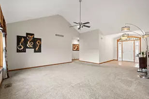 1552 Jade Blvd, Valparaiso, IN 46385 - Photo 5