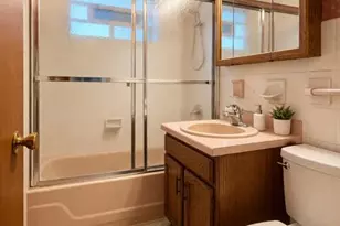 8210 Lakewood Ave, Gary, IN 46403 - Photo 7