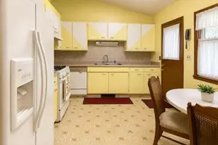 8210 Lakewood Ave, Gary, IN 46403 - Photo 3