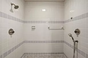 3921 Bonnie Dr, Crown Point, IN 46307 - Photo 35