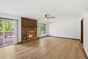 3921 Bonnie Dr, Crown Point, IN 46307 - Photo 9