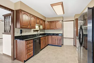 3921 Bonnie Drive, Crown Point, IN 46307 - Photo 11