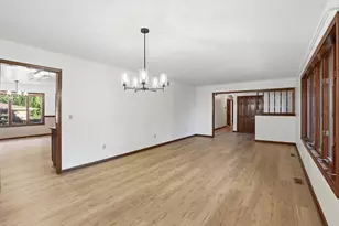 3921 Bonnie Dr, Crown Point, IN 46307 - Photo 13