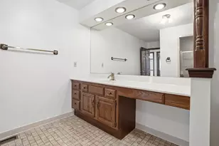 3921 Bonnie Dr, Crown Point, IN 46307 - Photo 33