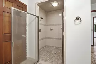 3921 Bonnie Dr, Crown Point, IN 46307 - Photo 27