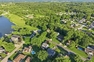 3921 Bonnie Dr, Crown Point, IN 46307 - Photo 45