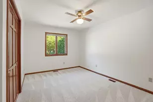 3921 Bonnie Dr, Crown Point, IN 46307 - Photo 23