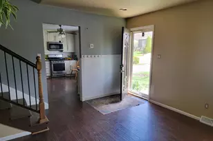 601 Gatewood Dr, Lowell, IN 46356 - Photo 7