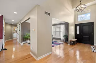 24 Kincraig Dr, Valparaiso, IN 46385 - Photo 3