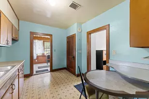 214 Center St, Valparaiso, IN 46385 - Photo 7