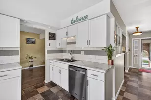 847 Appletree Dr, Schererville, IN 46375 - Photo 11