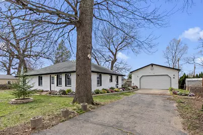 208 E Avenue A, Griffith, IN 46319 - Photo 1