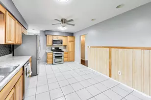 287 S 500 W, Valparaiso, IN 46385 - Photo 5