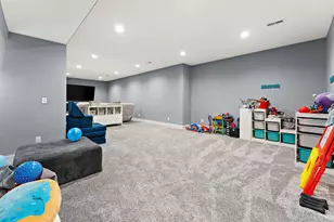 112 Lavender Ct, New Carlisle, IN 46552 - Photo 39