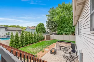 1367 Dixon Pkwy, Chesterton, IN 46304 - Photo 69