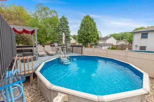 1367 Dixon Pkwy, Chesterton, IN 46304 - Photo 61