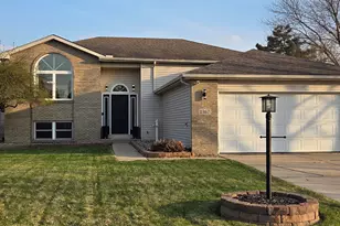 1367 Dixon Pkwy, Chesterton, IN 46304 - Photo 1