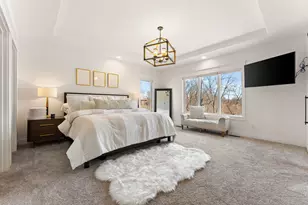 359 W Sandhurst Dr, Valparaiso, IN 46385 - Photo 15