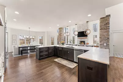 359 W Sandhurst Drive, Valparaiso, IN 46385 - Photo 11