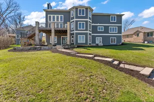 359 W Sandhurst Dr, Valparaiso, IN 46385 - Photo 41