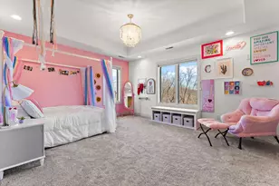 359 W Sandhurst Dr, Valparaiso, IN 46385 - Photo 25