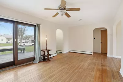 1107 W 62nd Place, Merrillville, IN 46410 - Photo 7