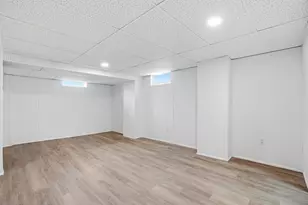 1107 W 62nd Pl, Merrillville, IN 46410 - Photo 13