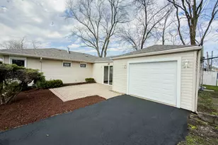 8003 Bertram Ave, Hammond, IN 46324 - Photo 15