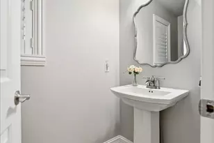 2501 E Lakeshore Dr, Crown Point, IN 46307 - Photo 25