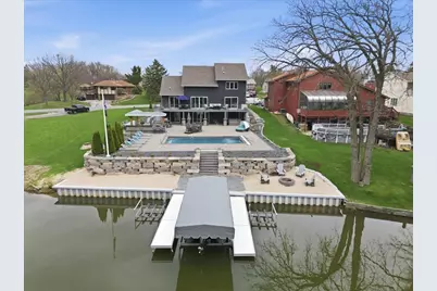 2501 E Lakeshore Drive, Crown Point, IN 46307 - Photo 3