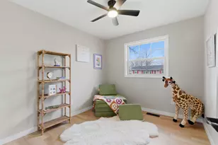 621 Old Forge Rd, Valparaiso, IN 46385 - Photo 9