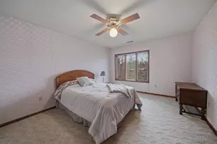 438 Scarborough Rd, Valparaiso, IN 46385 - Photo 33