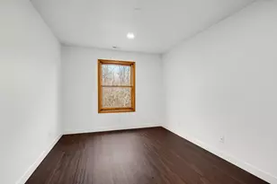 3808 Chimney Hill Dr, Valparaiso, IN 46383 - Photo 13