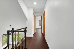 3808 Chimney Hill Dr, Valparaiso, IN 46383 - Photo 11