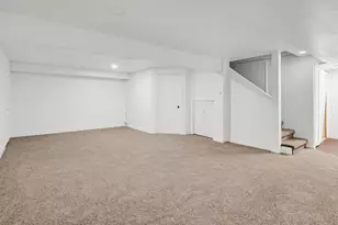 3808 Chimney Hill Dr, Valparaiso, IN 46383 - Photo 19