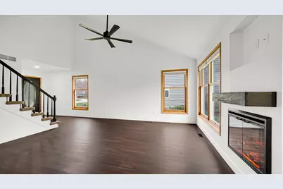 3808 Chimney Hill Drive, Valparaiso, IN 46383 - Photo 5