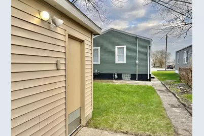480 W 23rd Avenue, Gary, IN 46407 - Photo 5