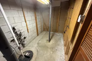 13226 S County Line Rd, Crown Point, IN 46307 - Photo 25