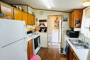 511 W Vine St, North Judson, IN 46366 - Photo 3