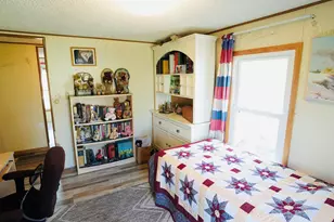 511 W Vine St, North Judson, IN 46366 - Photo 13